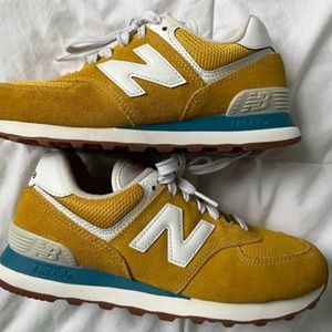 New Balance 574 Classic - (Women's 7)